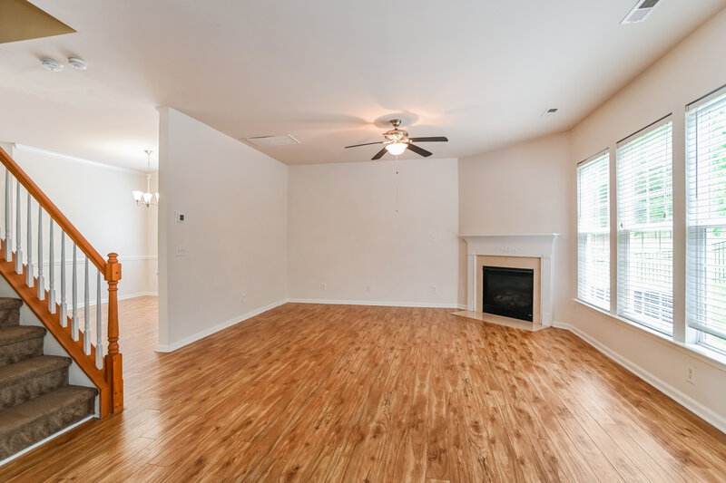 2,485/Mo, 16002 Raptor Ct Charlotte, NC 28278 Living Room View