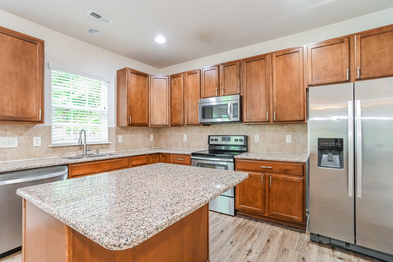 2,485/Mo, 16002 Raptor Ct Charlotte, NC 28278 Kitchen View