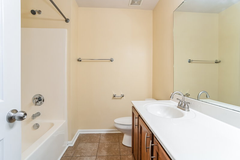 2,485/Mo, 16002 Raptor Ct Charlotte, NC 28278 Bathroom View