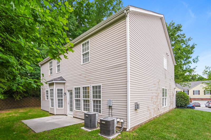 2,485/Mo, 16002 Raptor Ct Charlotte, NC 28278 Rear View