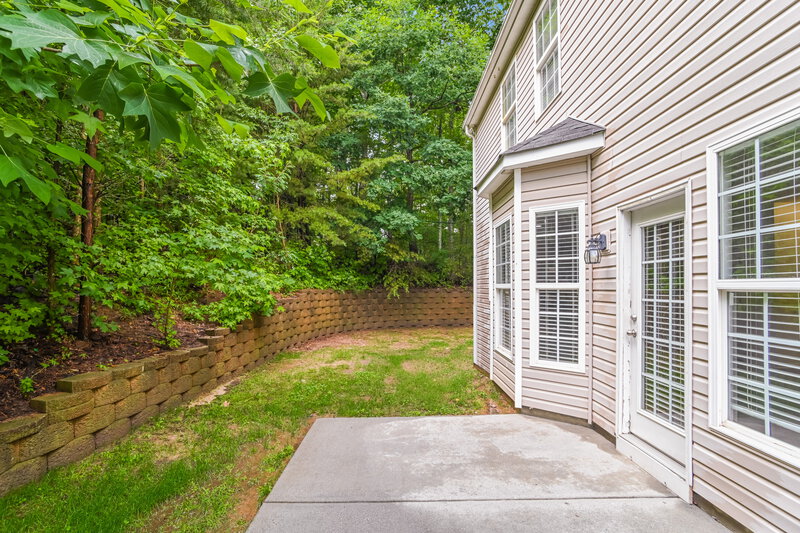 2,485/Mo, 16002 Raptor Ct Charlotte, NC 28278 Backyard View