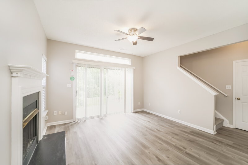 1,715/Mo, 8733 Cinnabay Dr Charlotte, NC 28216 Living Room View 2