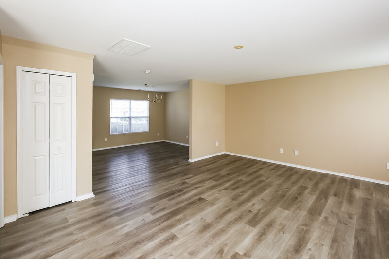2,050/Mo, 9307 John Russell Rd Charlotte, NC 28215 Living Room View