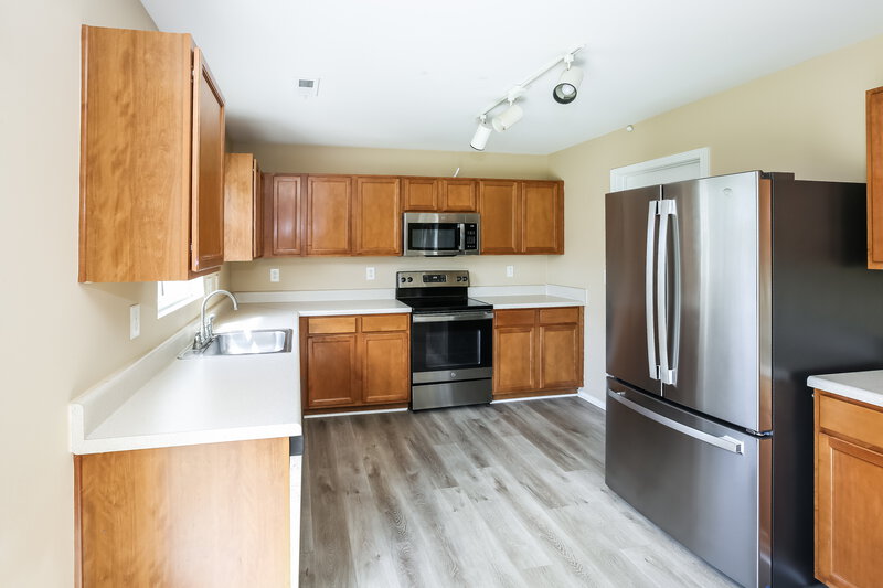 2,050/Mo, 9307 John Russell Rd Charlotte, NC 28215 Kitchen View