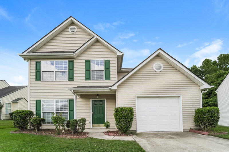 2,150/Mo, 911 Reigate Rd Charlotte, NC 28262 Front View