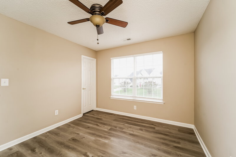 2,150/Mo, 911 Reigate Rd Charlotte, NC 28262 Main Bedroom View 2