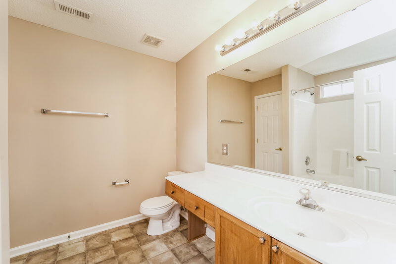 2,150/Mo, 911 Reigate Rd Charlotte, NC 28262 Main Bedroom View 3