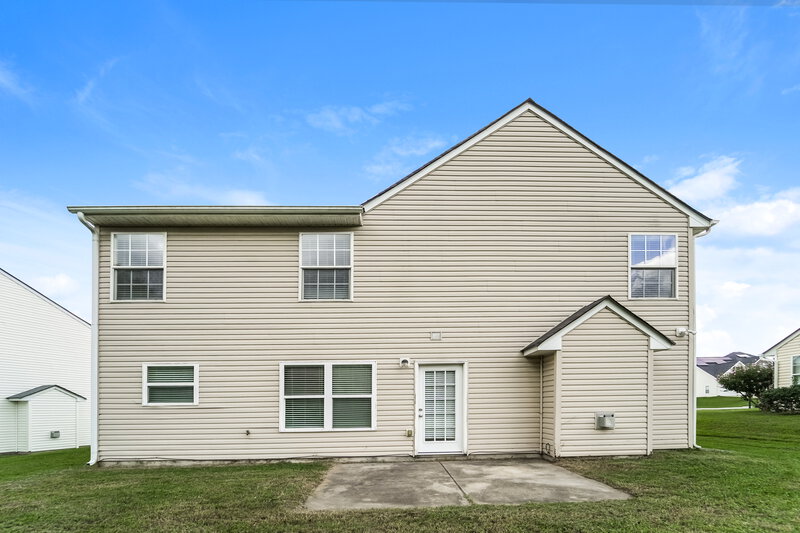 2,150/Mo, 911 Reigate Rd Charlotte, NC 28262 Rear View