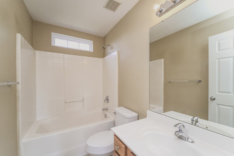 2,455/Mo, 14709 Asheton Creek Dr Charlotte, NC 28273 Bathroom View