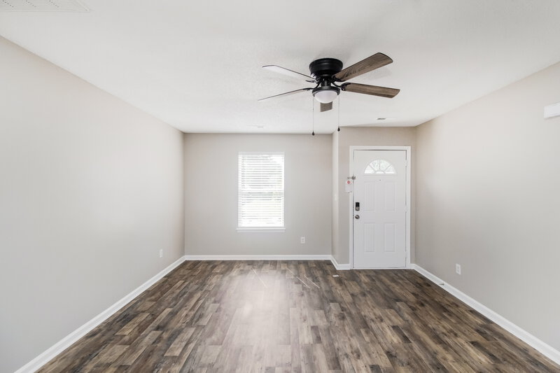 1,800/Mo, 113 Daventry Pl Mooresville, NC 28117 Living Room View