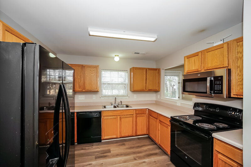 1,920/Mo, 1554 Kindred Cir NW Concord, NC 28027 Kitchen View 2