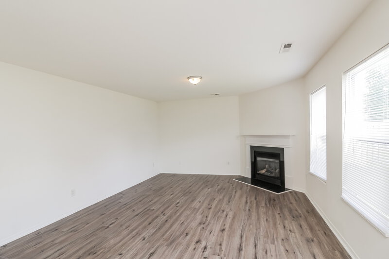 1,930/Mo, 8238 Escaflowne Ave Charlotte, NC 28216 Living Room View 2