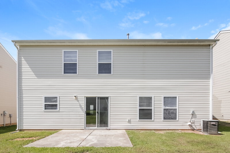 1,930/Mo, 8238 Escaflowne Ave Charlotte, NC 28216 Rear View