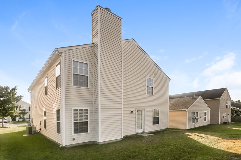 1,820/Mo, 930 Littleton Dr Concord, NC 28025 Rear View