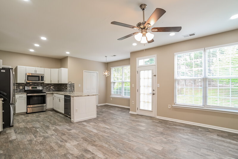 2,395/Mo, 2605 Brahman Meadows Ln Charlotte, NC 28273 Living Room View 2