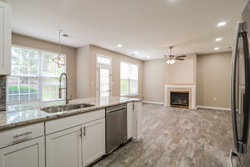 2,395/Mo, 2605 Brahman Meadows Ln Charlotte, NC 28273 Kitchen View 2