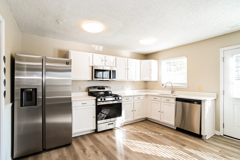 1,840/Mo, 2002 Beckwith Ln Waxhaw, NC 28173 Kitchen View