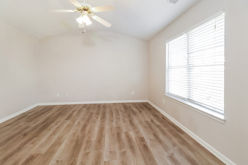 1,650/Mo, 4929 Patricia Ann Ln Charlotte, NC 28269 Main Bedroom View