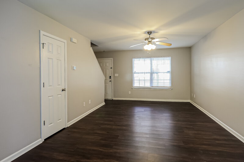 1,765/Mo, 3625 Ribbonwalk Trl Charlotte, NC 28269 Living Room View