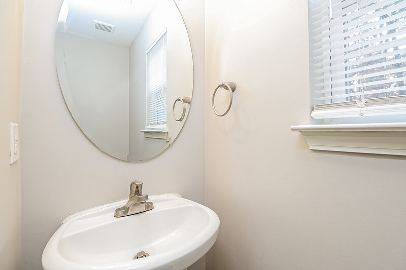 1,765/Mo, 3625 Ribbonwalk Trl Charlotte, NC 28269 Bathroom View