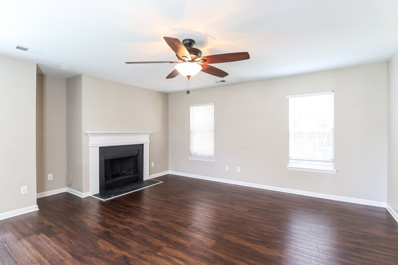 2,130/Mo, 11909 Aubreywood Dr Charlotte, NC 28214 Living Room View