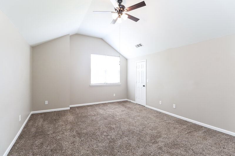 2,130/Mo, 11909 Aubreywood Dr Charlotte, NC 28214 Main Bedroom View 2