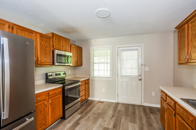2,010/Mo, 1133 Piney Church Rd Concord, NC 28025 Kitchen View