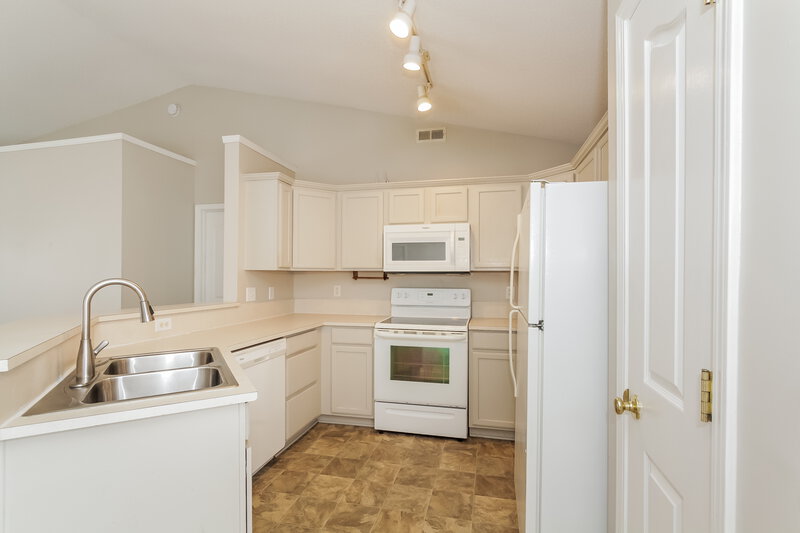 1,975/Mo, 6123 Goldenfield Dr Charlotte, NC 28269 Misc View 7