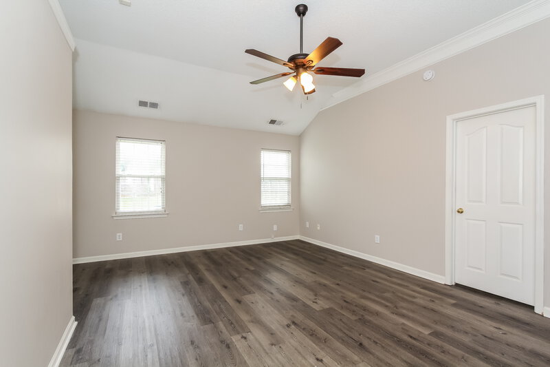 1,865/Mo, 6133 Goldenfield Dr Charlotte, NC 28269 Living Room View 2