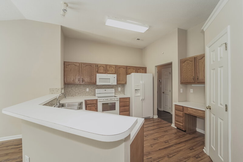 2,015/Mo, 5206 Haybridge Rd Charlotte, NC 28269 Misc View 5