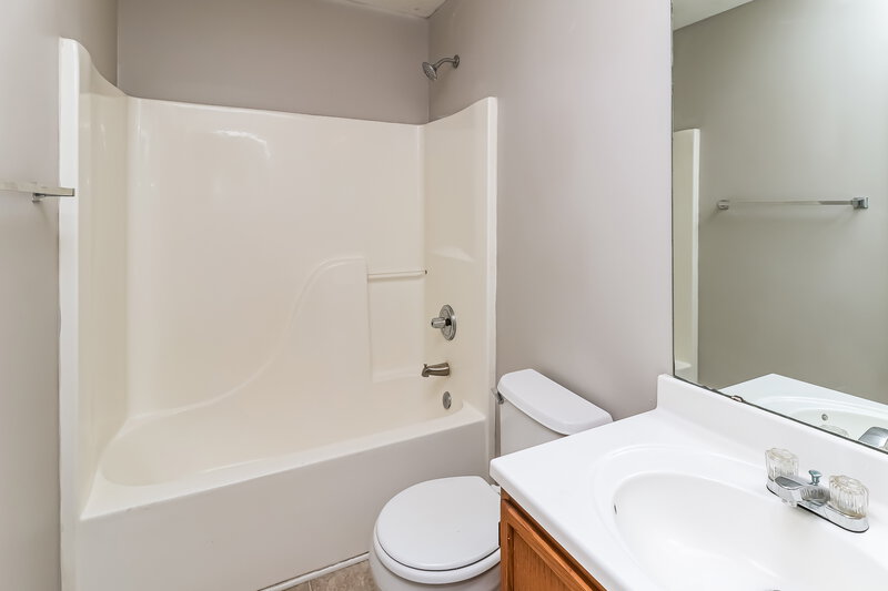 1,800/Mo, 11313 Red Finch Ln Charlotte, NC 28214 Misc View 12