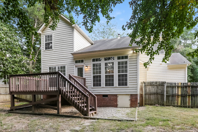 2,105/Mo, 2914 Canary Ct Charlotte, NC 28269 Rear View