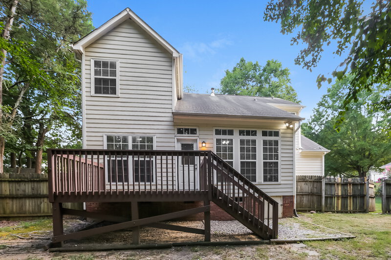 2,105/Mo, 2914 Canary Ct Charlotte, NC 28269 Rear View 2