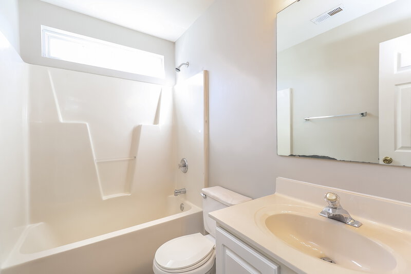 1,910/Mo, 6504 Wild Orchid Ct Charlotte, NC 28262 Bathroom View 2