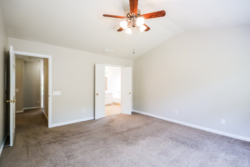 2,300/Mo, 8909 Lyleton Ln Charlotte, NC 28269 Main Bedroom View 2