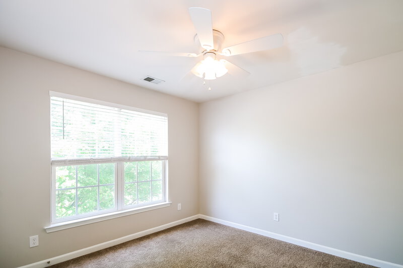 2,300/Mo, 8909 Lyleton Ln Charlotte, NC 28269 Bedroom View 2