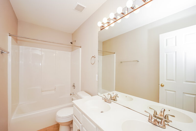 2,170/Mo, 8909 Lyleton Ln Charlotte, NC 28269 Misc View 13