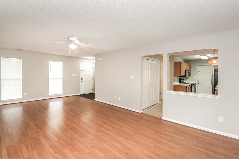 2,660/Mo, 3422 Breezy Morn Ln Charlotte, NC 28269 Living Room View 3