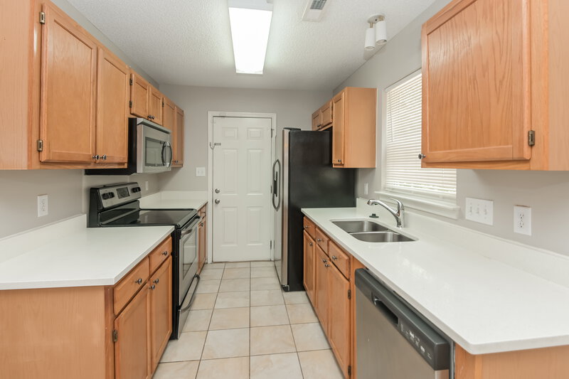 2,660/Mo, 3422 Breezy Morn Ln Charlotte, NC 28269 Kitchen View