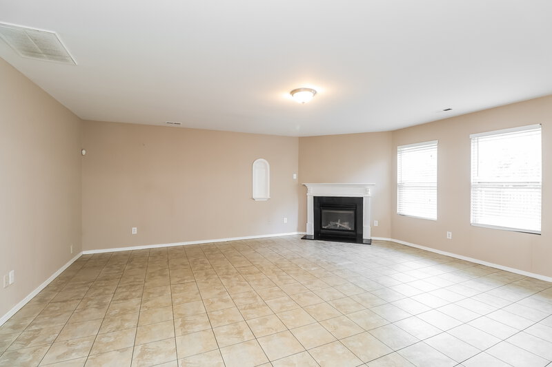 2,600/Mo, 11009 Dry Stone Dr Huntersville, NC 28078 Family Room View
