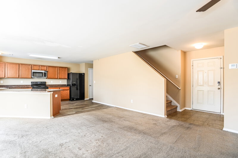 2,140/Mo, 6329 Highland Commons Rd Charlotte, NC 28269 Dining Room View 3