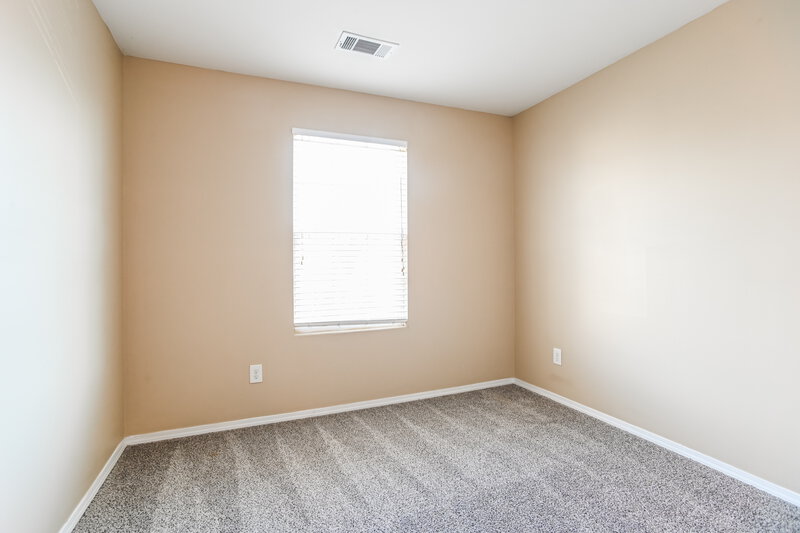 2,140/Mo, 6329 Highland Commons Rd Charlotte, NC 28269 Bedroom View 2