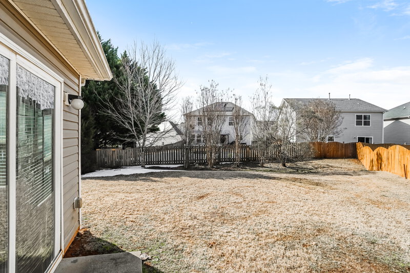 2,140/Mo, 6329 Highland Commons Rd Charlotte, NC 28269 Rear View