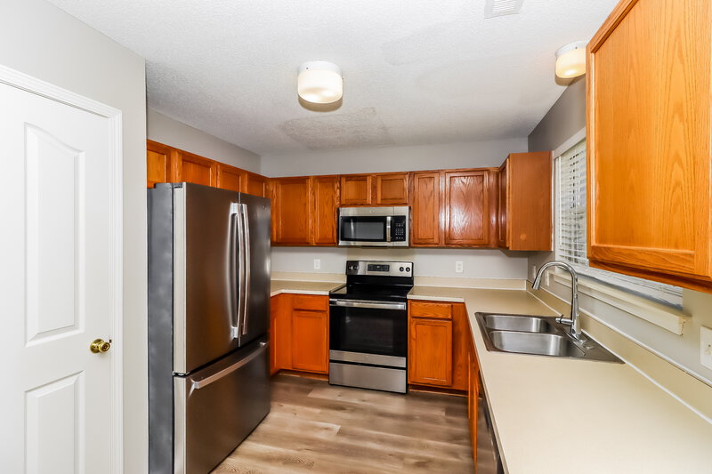 1,675/Mo, 8626 Galena View Dr Charlotte, NC 28269 Kitchen View