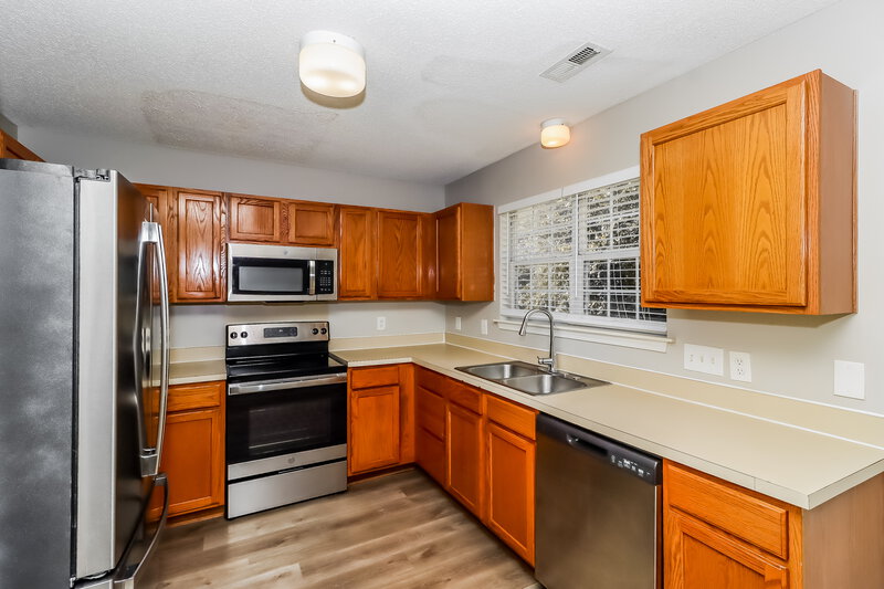 1,675/Mo, 8626 Galena View Dr Charlotte, NC 28269 Kitchen View 2