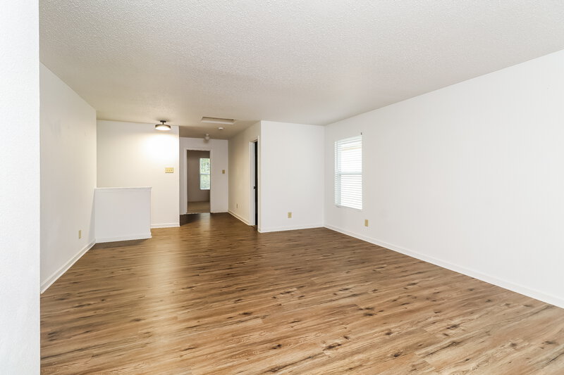 1,810/Mo, 7010 Sycamore Grove Ct Charlotte, NC 28227 Living Room View