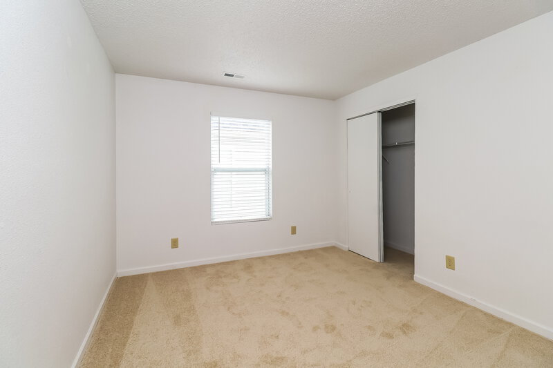 1,810/Mo, 7010 Sycamore Grove Ct Charlotte, NC 28227 Bedroom View 2