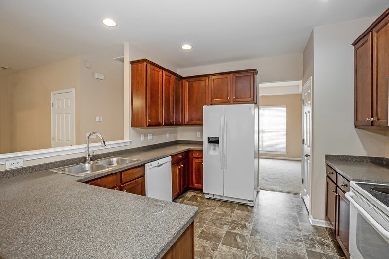 2,425/Mo, 1014 Whippoorwill Ln Indian Trail, NC 28079 Kitchen View