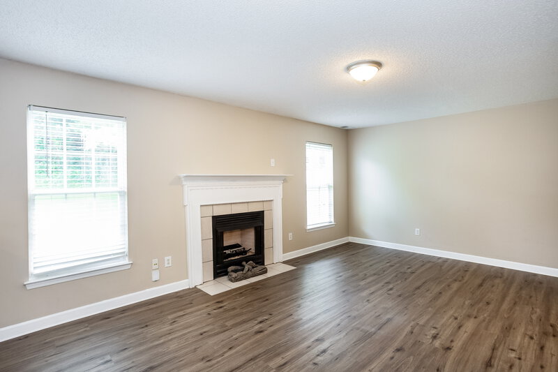 1,905/Mo, 1028 Jordans Pond Ln Charlotte, NC 28214 Living Room View 3