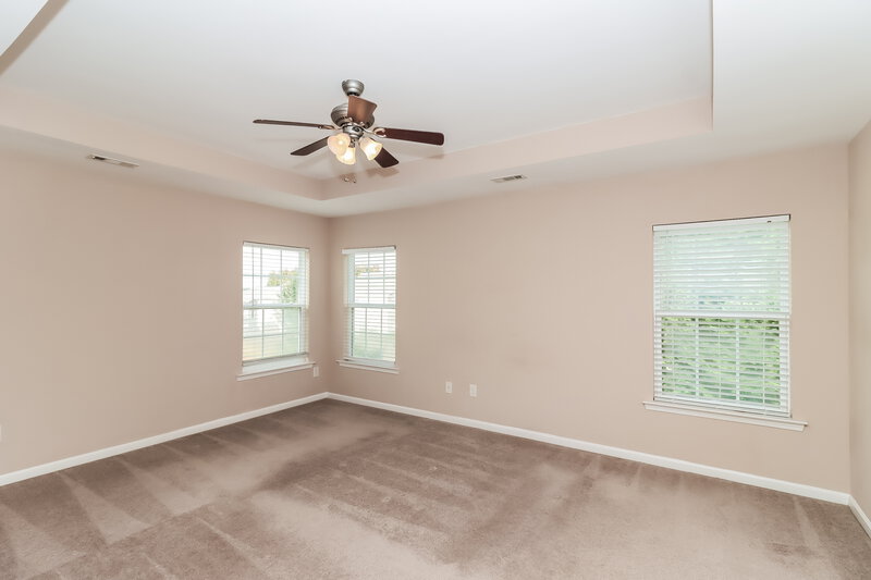 2,265/Mo, 6510 Ridgeview Commons Dr Charlotte, NC 28269 Main Bedroom View